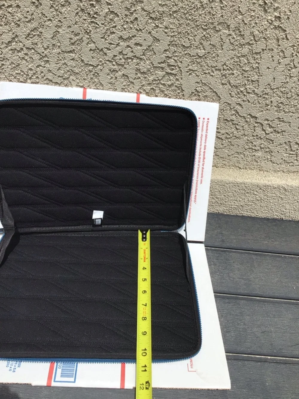 Thule computer case cover great used conditions